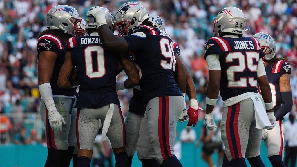 POLL: Who wins Saturday’s Patriots-Chargers Week 17 game?