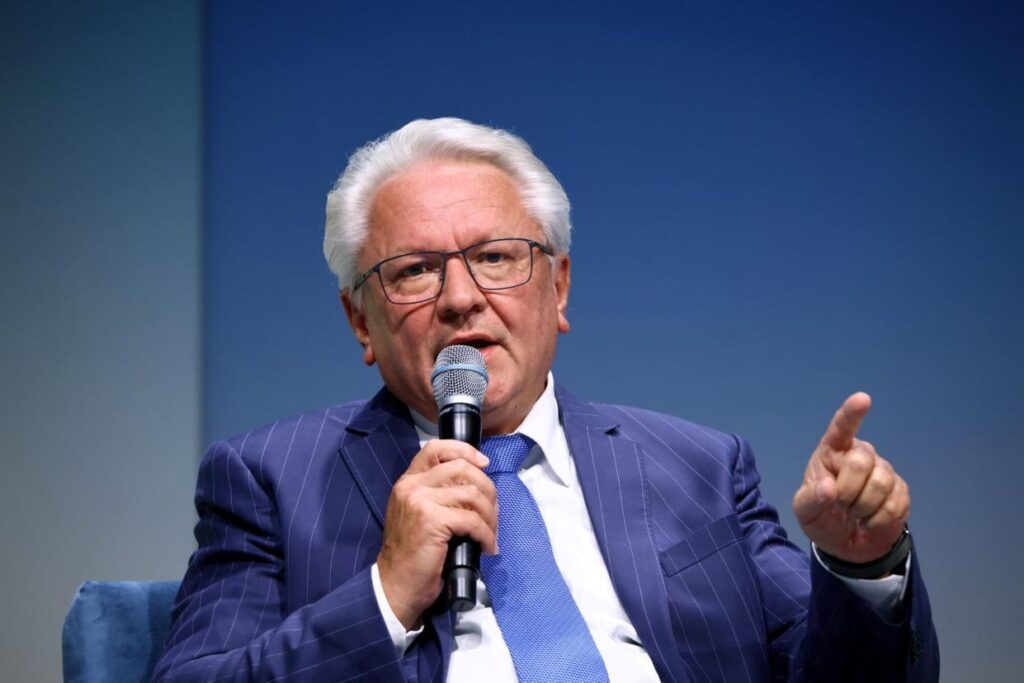 Trump Pressure on Europe Military Is Good, Rheinmetall CEO Says