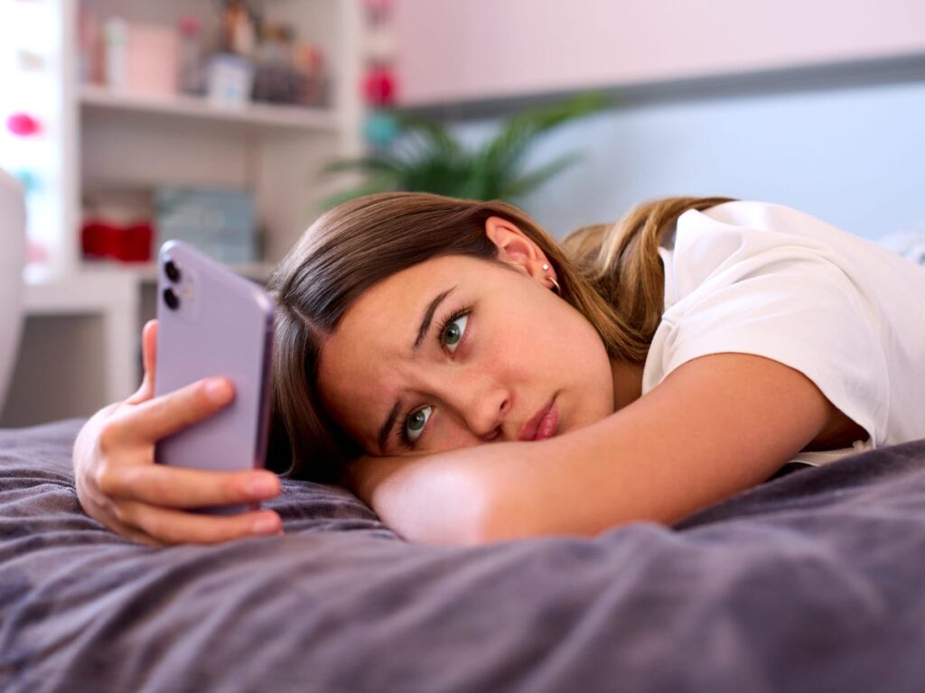 I don’t let my teens have social media. My 16-year-old daughter wasn’t happy at first, but the other day she thanked me.