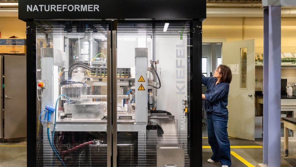 UMaine’s new forest bioproducts program critical to $22 million ‘Tech Hub’ investment – UMaine News