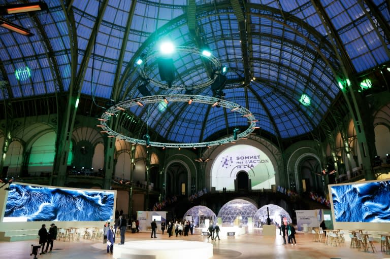 World and tech leaders grapple with AI challenges at Paris summit