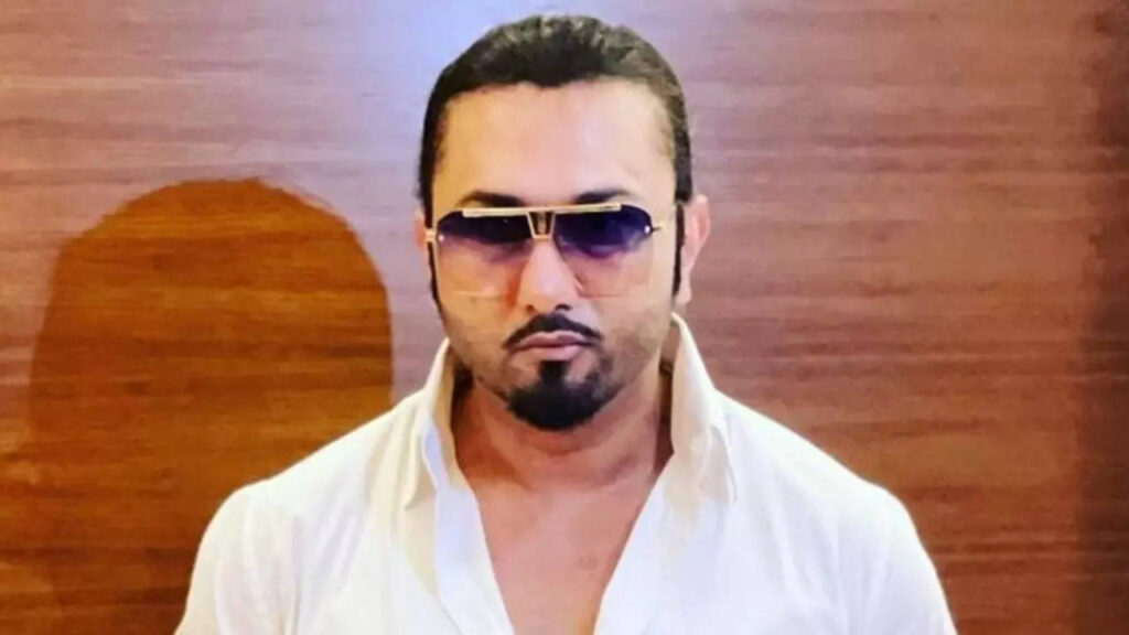 Yo Yo Honey Singh opens up on lifestyle changes, takes a dig at YouTubers: ‘Maine daaru chorr di hai, sirf pani pi raha hoon’ | Hindi Movie News – The Times of India