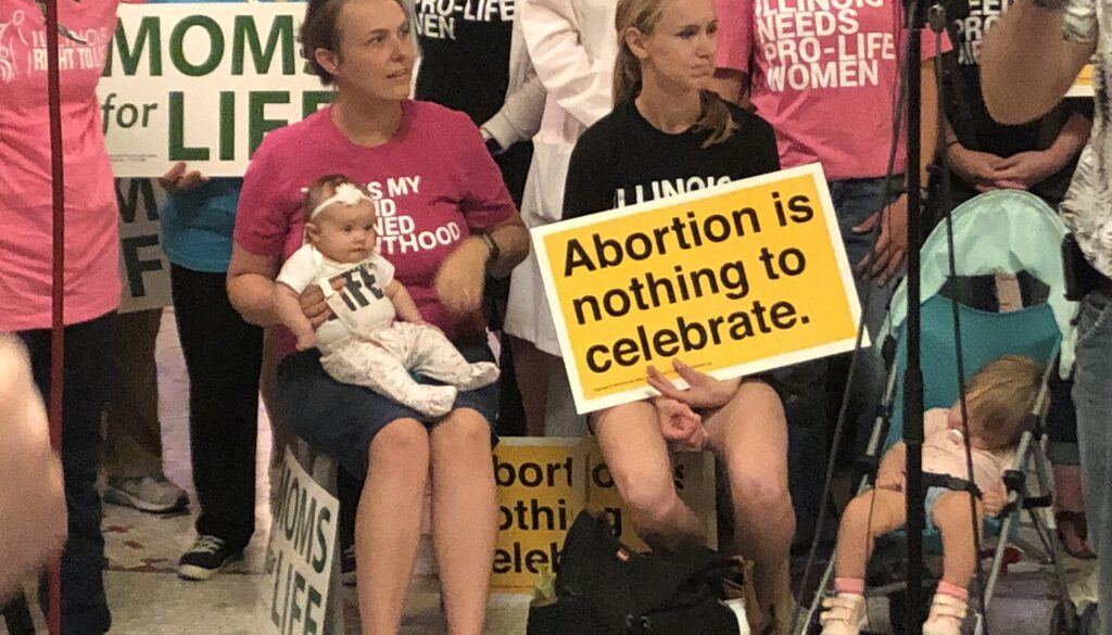 Federal judge rules part of Illinois ‘right of conscience’ abortion law is unconstitutional