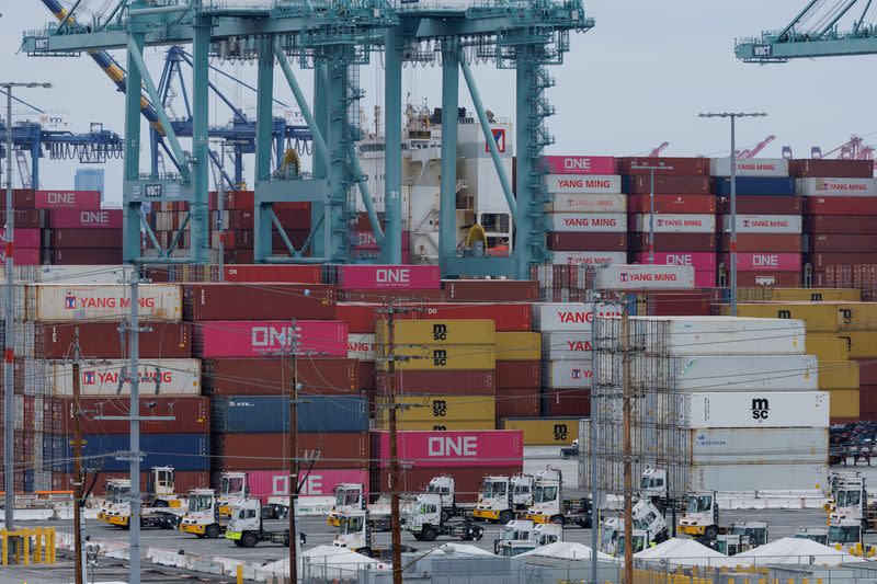 Plummeting US core capital goods orders point to weak business spending