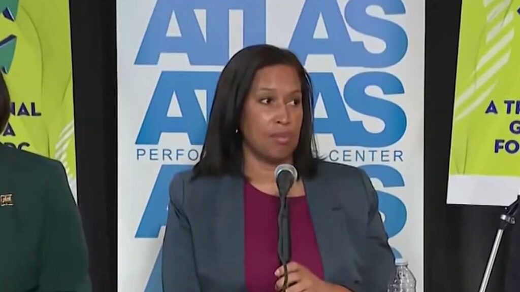 Mayor Bowser calls for repeal of Initiative 82