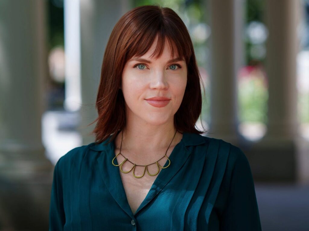 I lost my job and picked up decluttering as a side hustle. I’m happy that I can make money on my own — and make it right away.