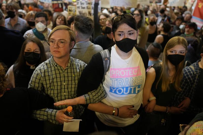 Trans Iowans prepare to see legal protections weakened as gender identity is removed from Iowa Civil Rights Act