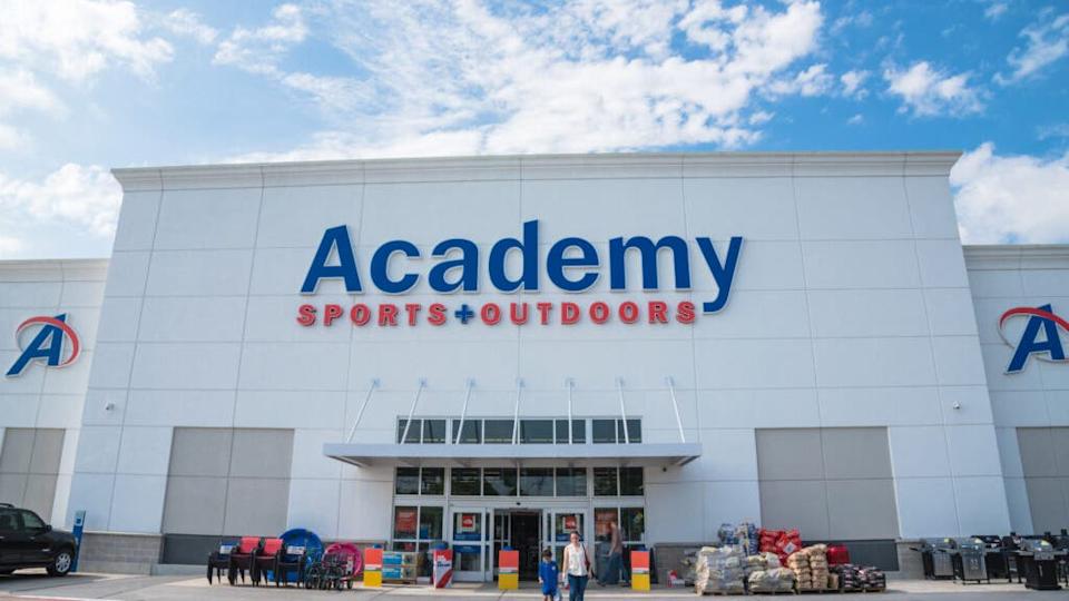 Academy Sports Touts China Diversification While Widening Guidance On Tariff Risks