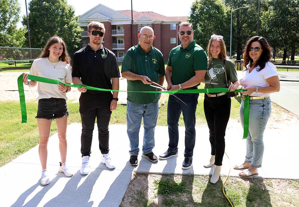Clary Pickleball Courts Dedicated at Arkansas Tech