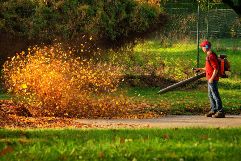 Businesses could get exemption from ban on gas-powered leaf blowers in Montgomery Co.