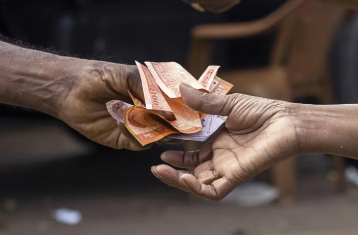 SRI LANKA Household debt rising in Sri Lanka