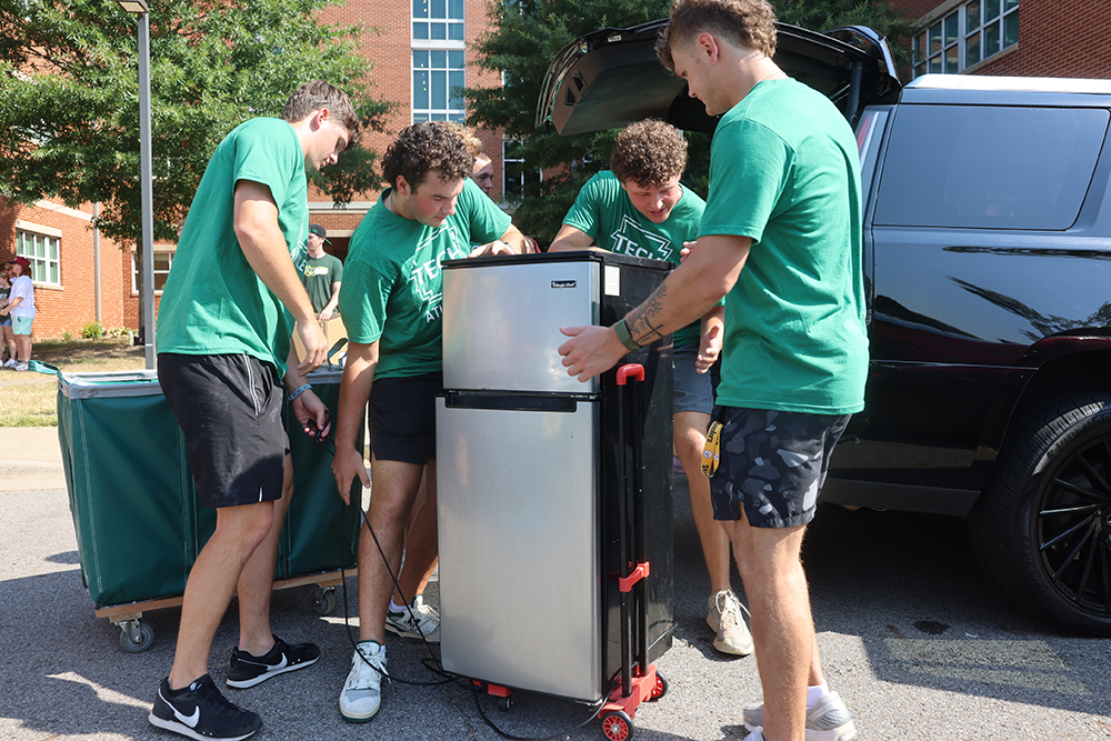 Move-In Day Provides Warm Welcome to Arkansas Tech