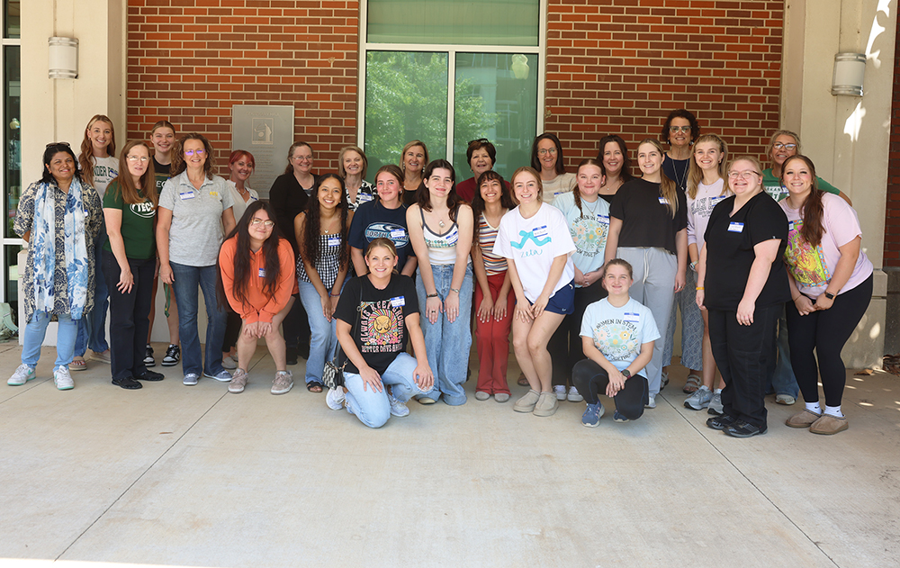 STEM Groups for Students and Faculty Hold Meeting