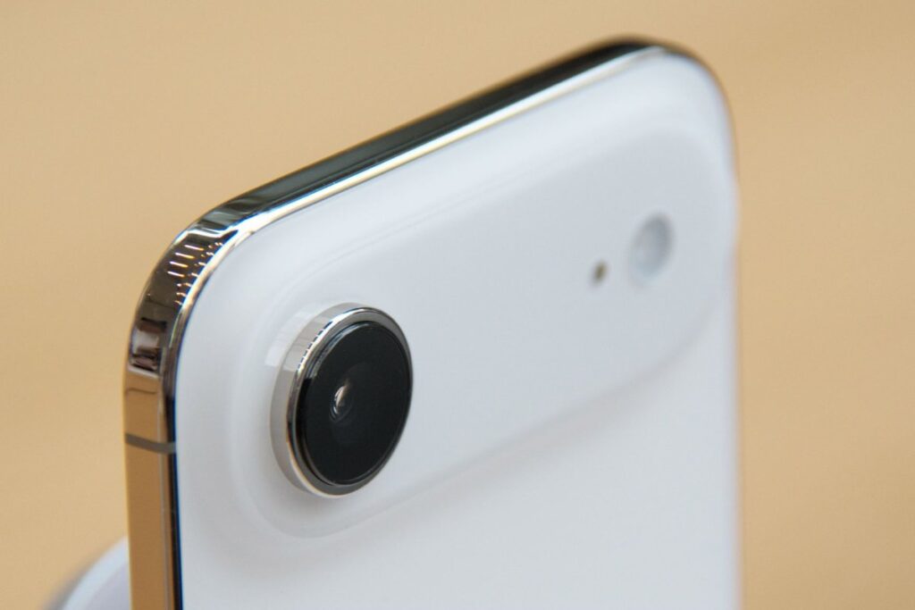 Apple wants changes to EU law; says it might not sell in Europe