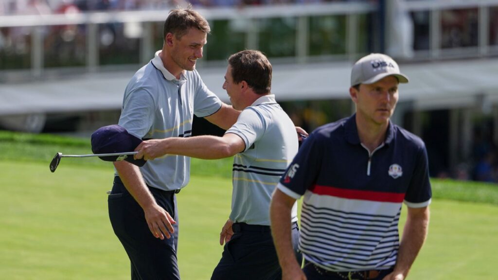 U.S. in big hole at Ryder Cup despite late point