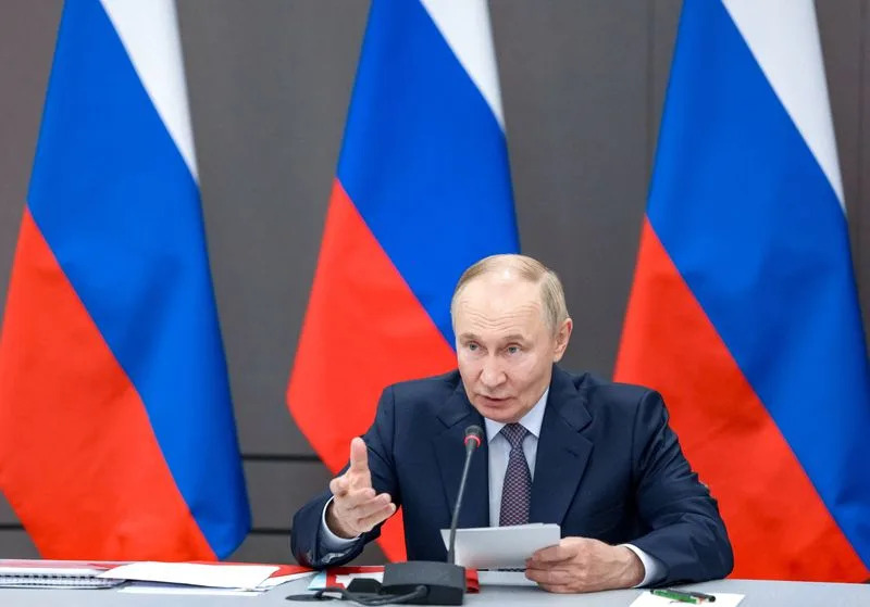 Putin vows quick response if Europe provokes Russia