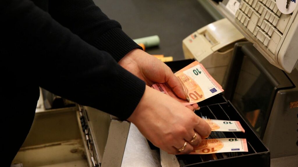 Keeping cash across Europe: Which countries use the most?