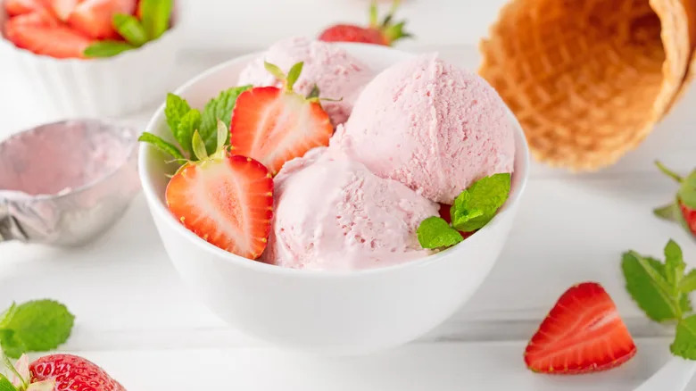 The Worst Strawberry Ice Cream Brand We Tried Lacks Fruity Flavor