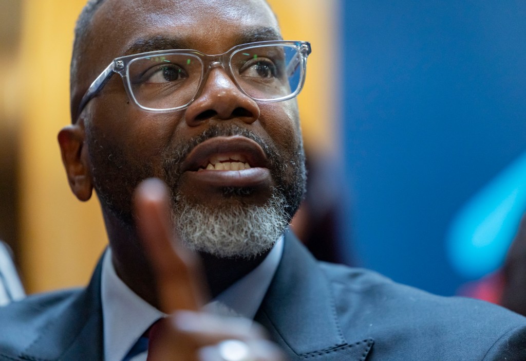 Mayor Brandon Johnson says federal agents who break city law should be charged with crime