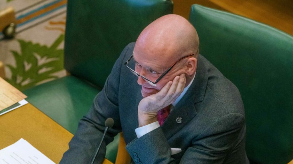 Oregon ethics commission finds Rep. Greg Smith violated state ethics laws in pursuit of raise