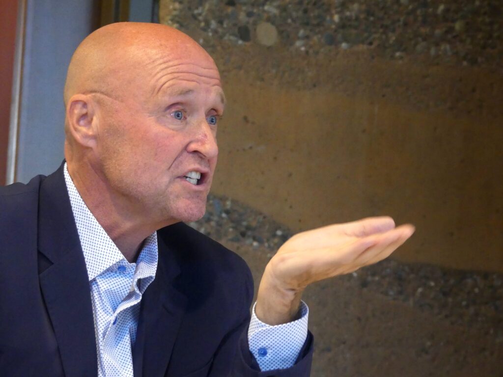 Rep. Greg Smith admits ethics violation, fails to disclose business client