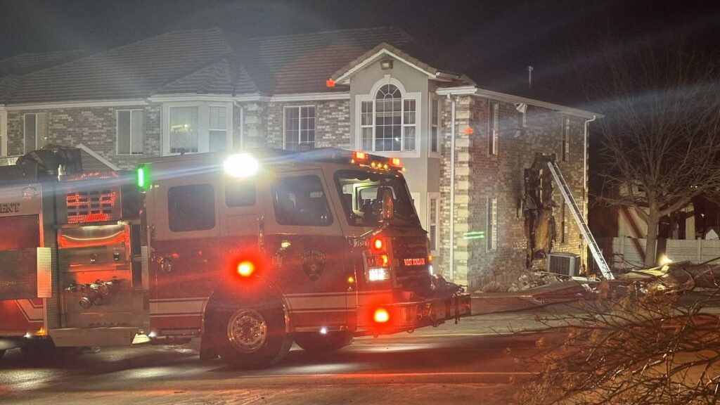 Firefighters respond to business fire in West Jordan