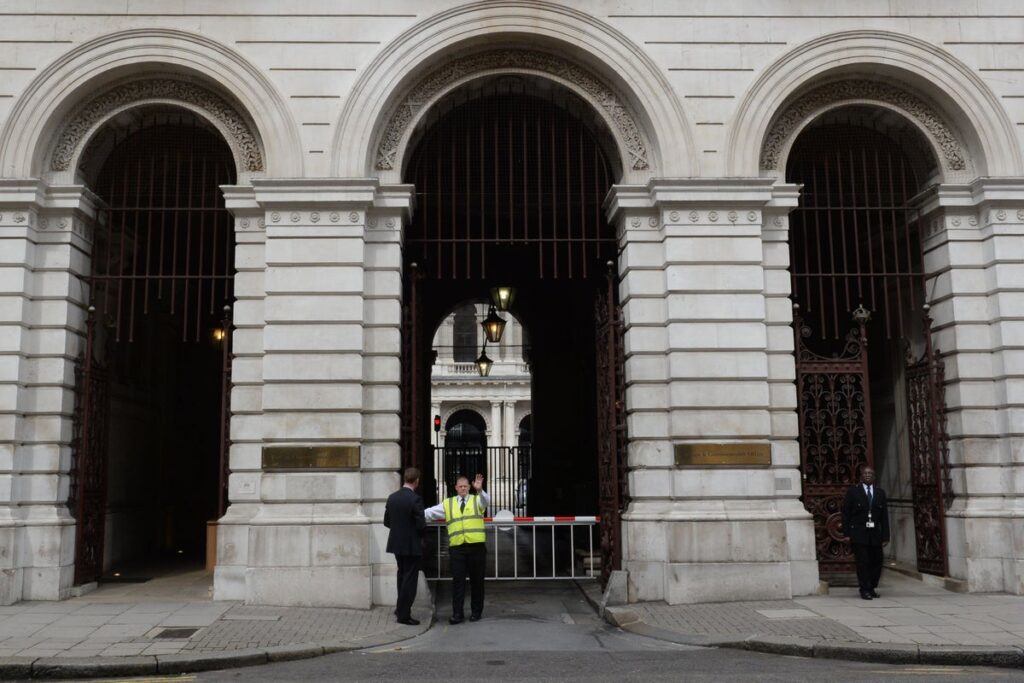 UK aid-funded body ‘investing in luxury hotels and billionaire-owned companies’