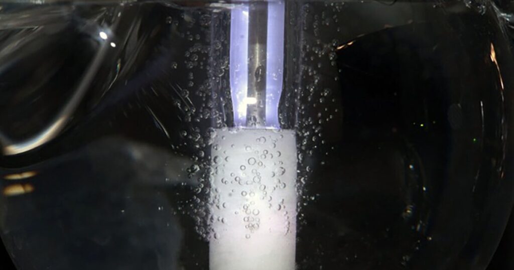 Scientists produce cleaner fuel by ‘catching lightning in a bottle’