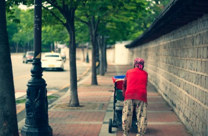 SOUTH KOREA Seoul fights isolation by expanding services for people living alone