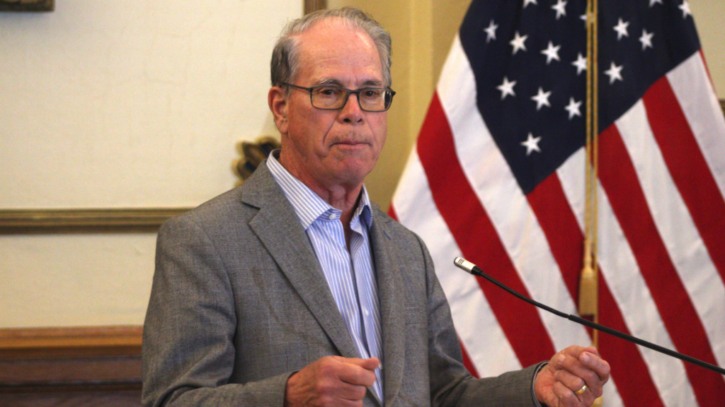 Gov. Mike Braun announces $15-million investment to bring Israeli tech start-ups to Indiana
