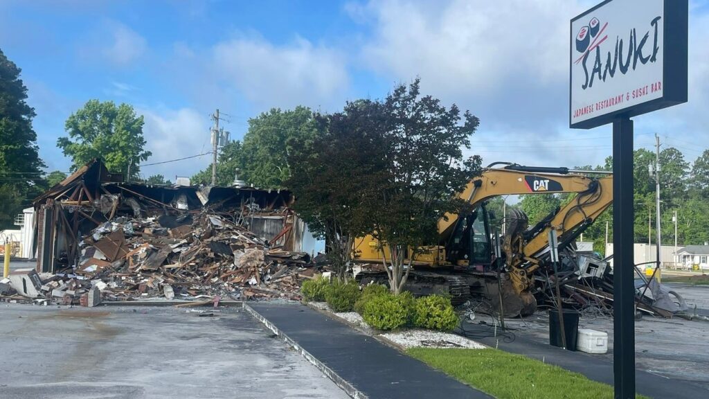 Construction continues on several New Bern business, downtown projects