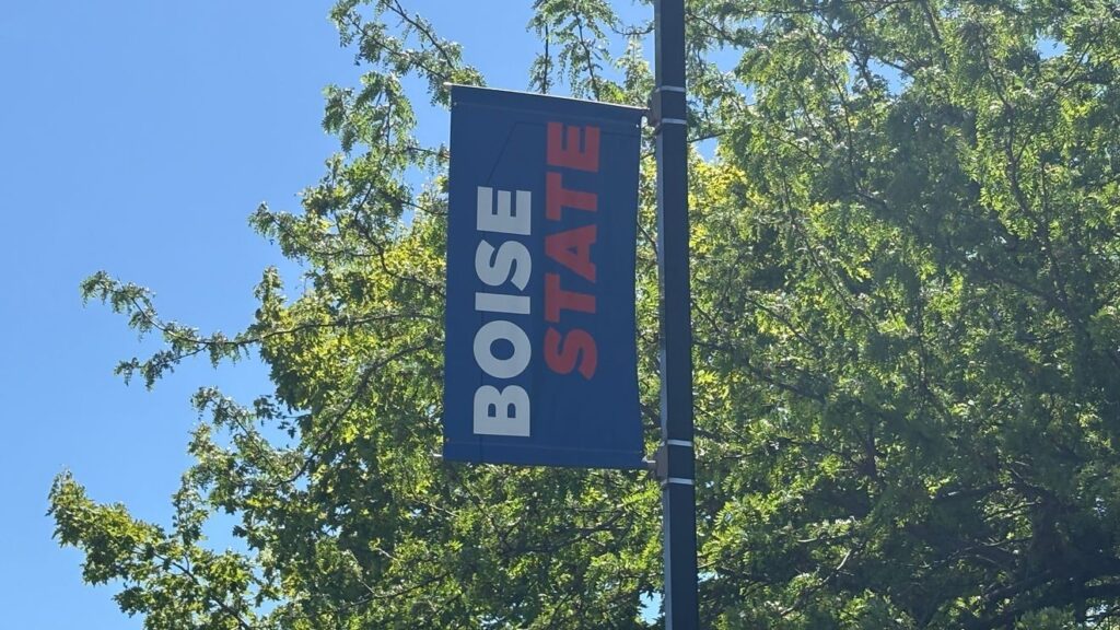 New Boise State certificate targets healthier tech habits and phone, social media anxiety