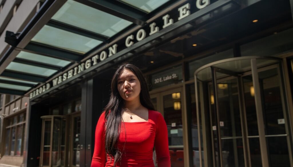 Many Illinois public colleges fail to follow law to protect immigrant students from federal agents on campus