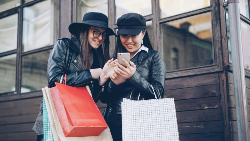 The Digital Lifestyle Trends Shaping Younger Consumer Habits