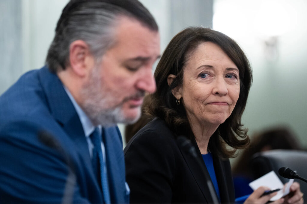 Key senators strike bipartisan deal on sweeping college sports reform with transfer, eligibility and cap enforcement
