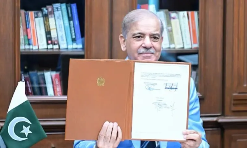 Pakistan PM says US, Iran have signed deal electronically; Iran to ‘instantly’ reopen Hormuz, US to ‘immediately’ lift blockade