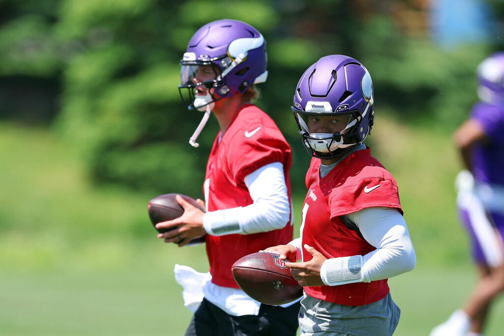 Why the Vikings Quarterback Competition Could Backfire