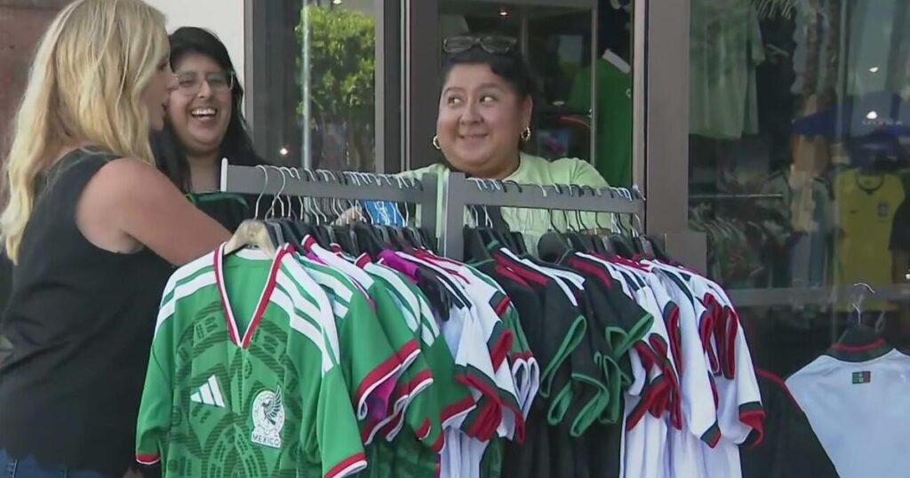 Lynwood’s Plaza Mexico businesses boom as World Cup watch party draws crowds