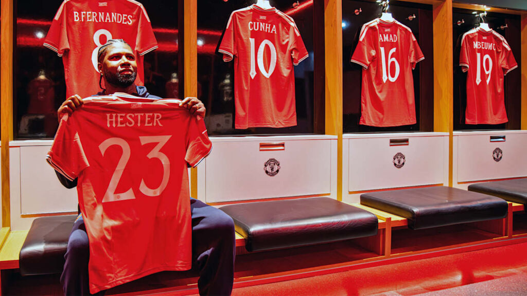 Devin Hester tours Manchester United’s Old Trafford during Bears’ UK summer tour
