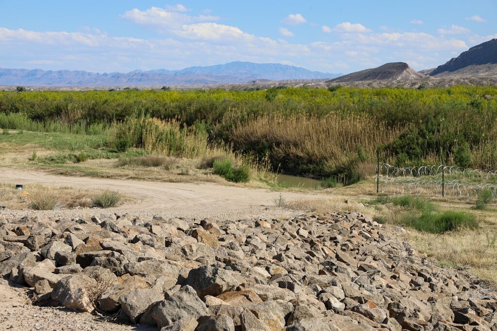 Trump admin responds to border wall lawsuit by waiving a law at the center of the case