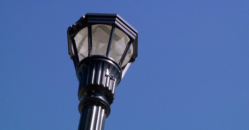 Broken streetlights causing frustration for St. Paul business owners