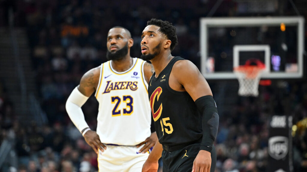 Cavs Coach Gives Promising Update On Signing LeBron James