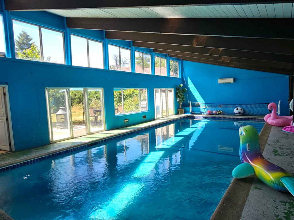When I lost my business, I started renting out my indoor pool to earn money. Now, it’s my full-time job.