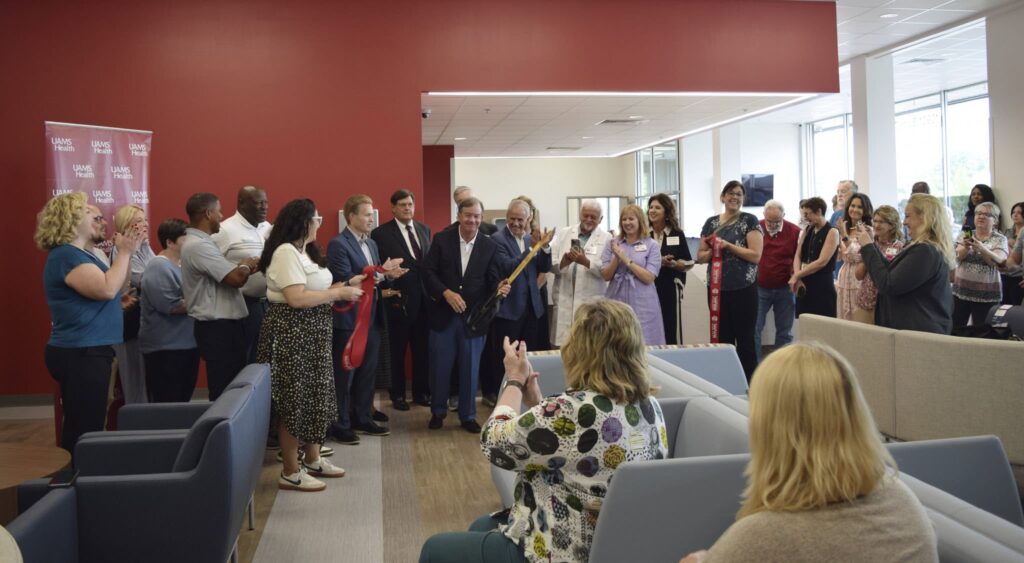 UAMS Opens New Orthopaedic and Sports Medicine Clinic on Rodney Parham in Little Rock