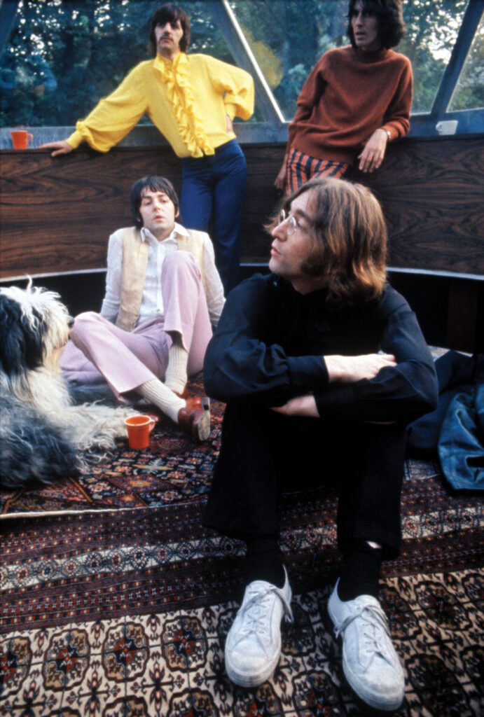 APPLE CORPS LTD AND UNIVERSAL MUSIC GROUP ANNOUNCE LANDMARK GLOBAL E-COMMERCE AND MERCHANDISE PARTNERSHIP FOR THE BEATLES