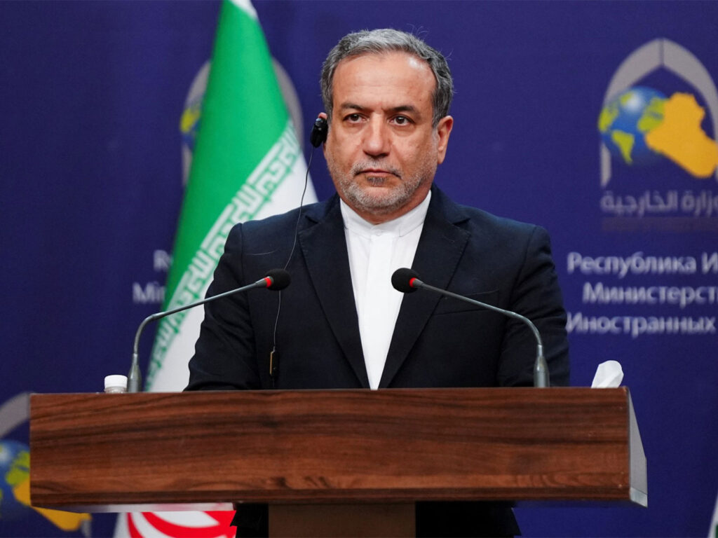 “Unacceptable”: Araghchi issues stern warning to UK over military base access to US