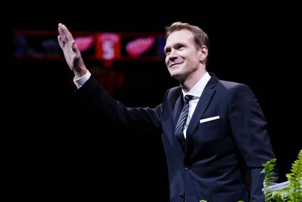Are Red Wings Execs Dead Men Walking?