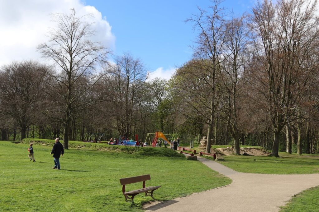 National warning over indoor lifestyle as Leeds parks act as ‘Natural Health Service’