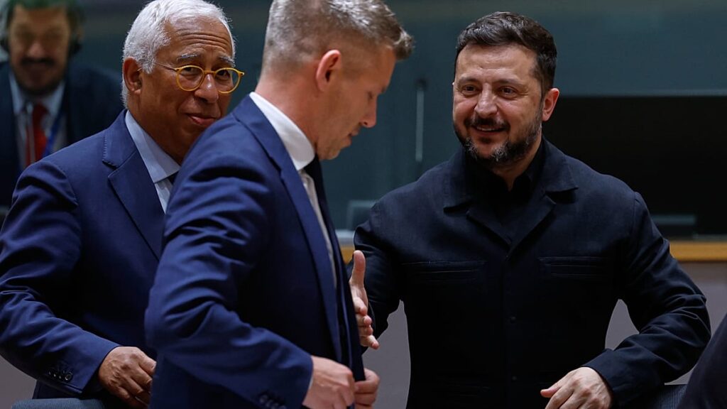 Ukraine passes minority rights law to end Hungary’s EU veto